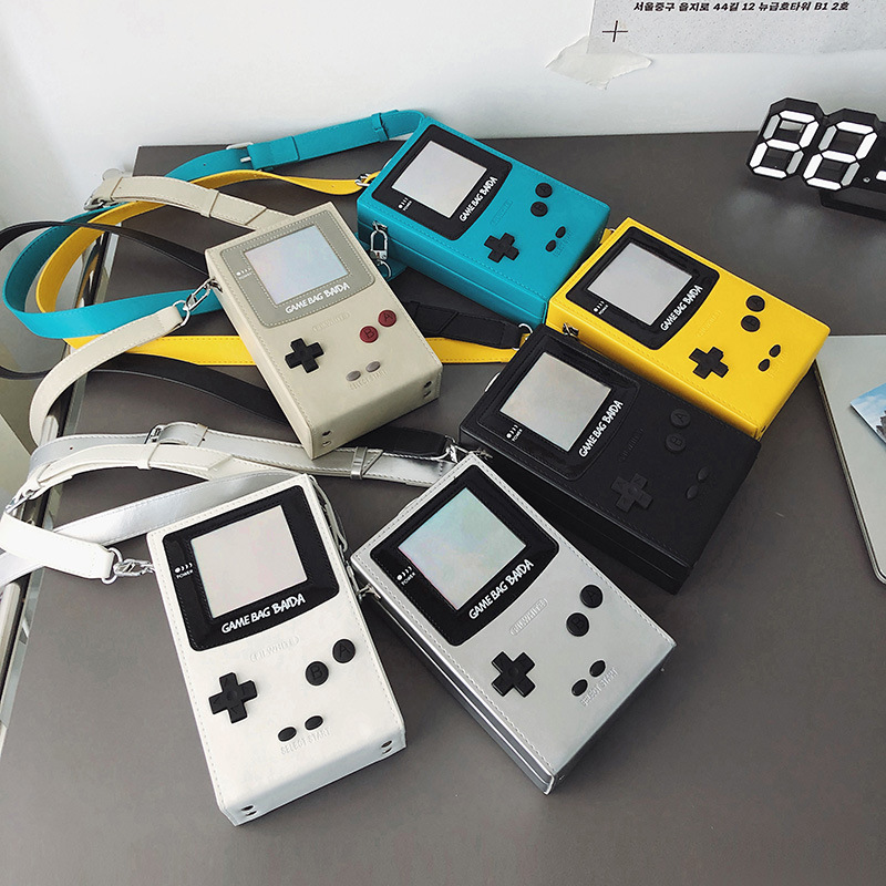 กระเป๋าสะพายข้างมินิทรงเครื่อง - Retro Gaming Room บทวิจารณ์และราคา